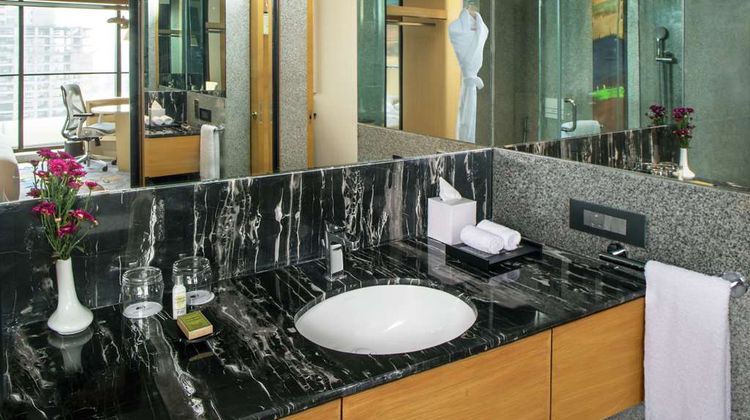 DoubleTree by Hilton Ahmedabad Room
