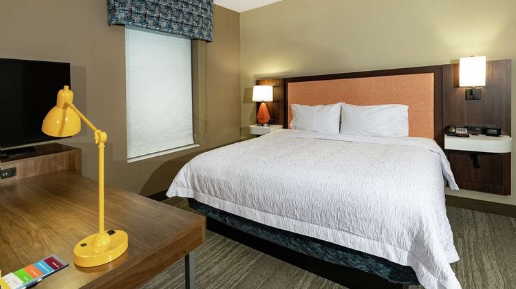 Hampton Inn & Suites Columbia Killian Rd Room