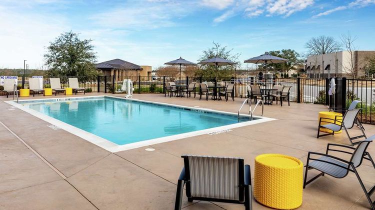 Hampton Inn & Suites Columbia Killian Rd Pool
