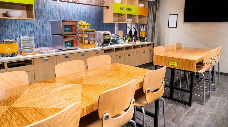 <b>Home2 Suites San Antonio at the Rim Restaurant</b>. Images powered by <a href="https://iceportal.shijigroup.com/" title="IcePortal" target="_blank">IcePortal</a>.