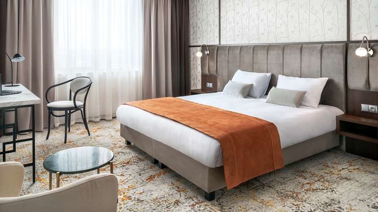 <b>Hotel Metropolo Krakow by Golden Tulip Room</b>. Images powered by <a href="https://iceportal.shijigroup.com/" title="IcePortal" target="_blank">IcePortal</a>.
