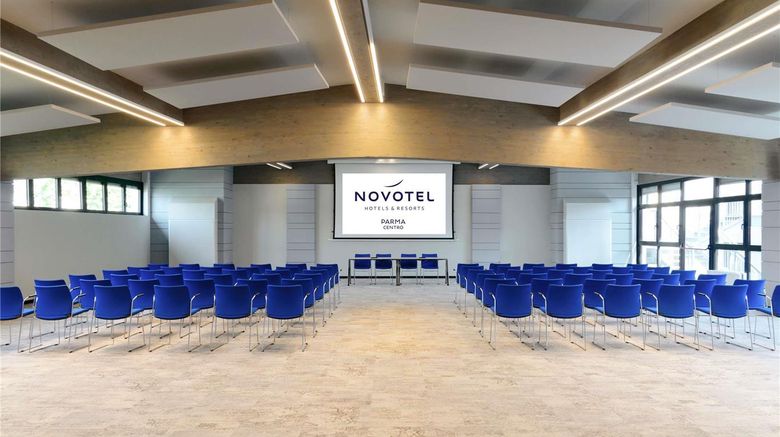 <b>Novotel Parma Centro Meeting</b>. Images powered by <a href="https://iceportal.shijigroup.com/" title="IcePortal" target="_blank">IcePortal</a>.