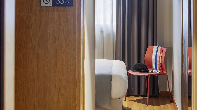 Ibis Styles Pamplona Noain Room
