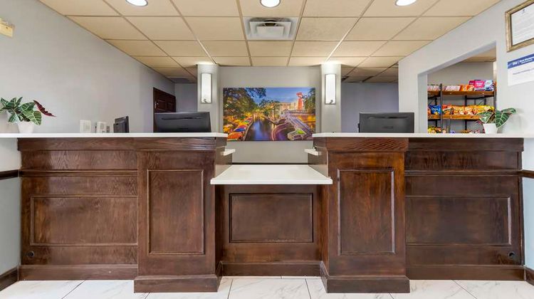 Best Western Medical Center North Inn Lobby