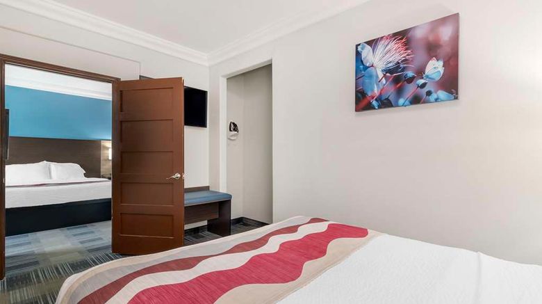<b>Best Western Medical Center North Inn Suite</b>. Images powered by <a href="https://iceportal.shijigroup.com/" title="IcePortal" target="_blank">IcePortal</a>.