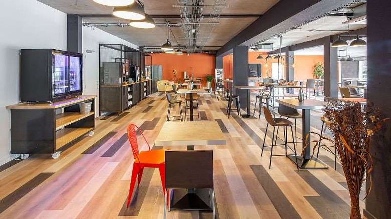 <b>Carre Pau Airport Hotel Restaurant</b>. Images powered by <a href="https://iceportal.shijigroup.com/" title="IcePortal" target="_blank">IcePortal</a>.