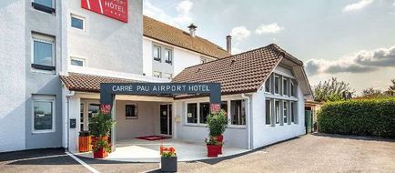 Carre Pau Airport Hotel Exterior