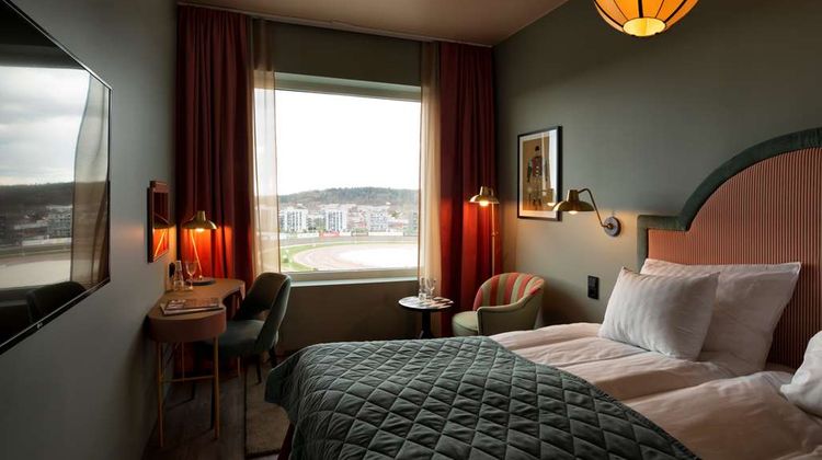 Best Western Plus Aby Hotel Room