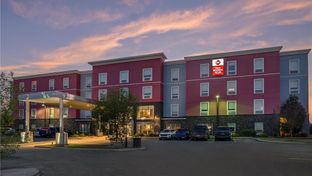 Best Western Plus Airport Inn & Suites