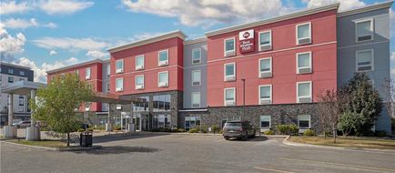 Best Western Plus Airport Inn & Suites Exterior