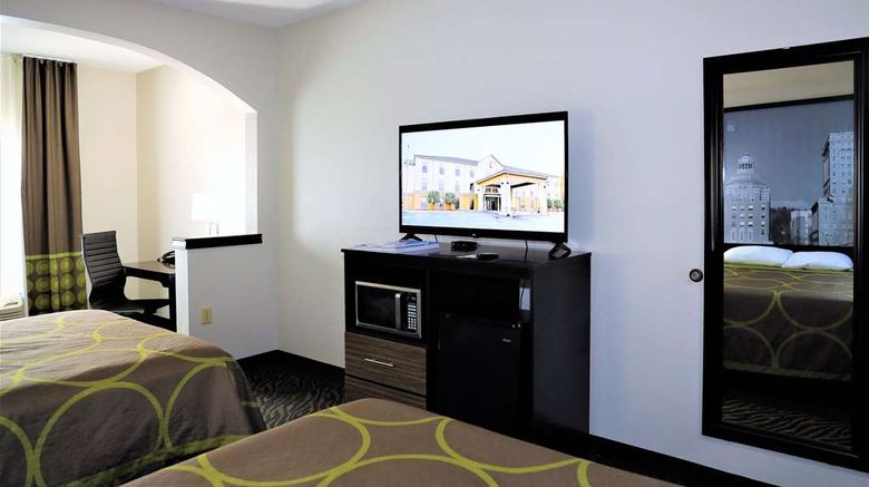 <b>Super 8 by Wyndham High Point Room</b>. Images powered by <a href="https://iceportal.shijigroup.com/" title="IcePortal" target="_blank">IcePortal</a>.