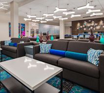 Best Western Premier East Inn & Suites Lobby