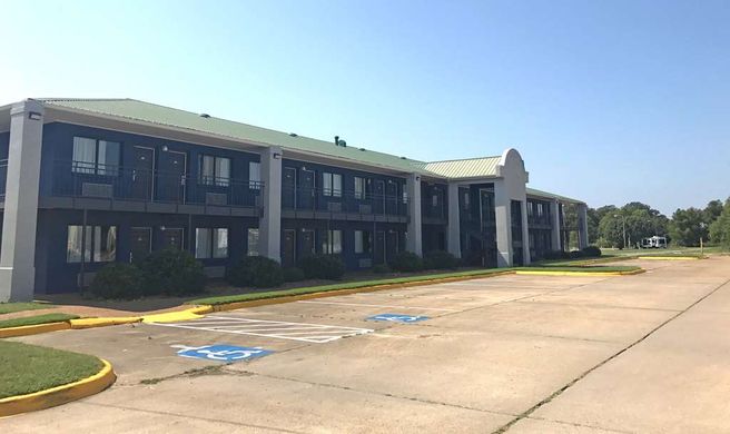 Americas Best Value Inn Brinkley Exterior