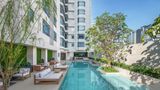 <b>DoubleTree by Hilton Bangkok Ploenchit Pool</b>. Images powered by <a href="https://iceportal.shijigroup.com/" title="IcePortal" target="_blank">IcePortal</a>.
