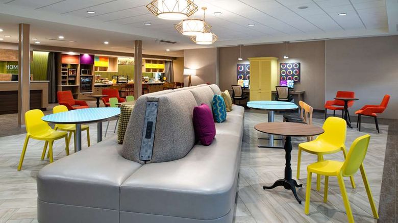 <b>Home2 Suites Charlotte/Mooresville Lobby</b>. Images powered by <a href="https://iceportal.shijigroup.com/" title="IcePortal" target="_blank">IcePortal</a>.