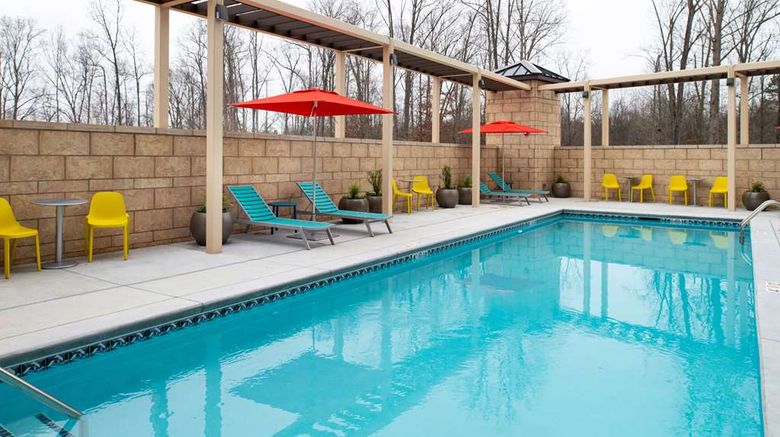 <b>Home2 Suites Charlotte/Mooresville Pool</b>. Images powered by <a href="https://iceportal.shijigroup.com/" title="IcePortal" target="_blank">IcePortal</a>.