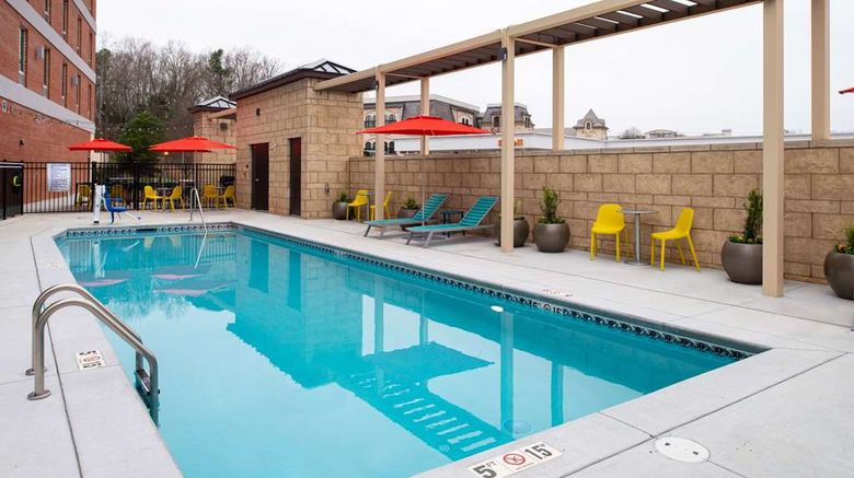 <b>Home2 Suites Charlotte/Mooresville Pool</b>. Images powered by <a href="https://iceportal.shijigroup.com/" title="IcePortal" target="_blank">IcePortal</a>.
