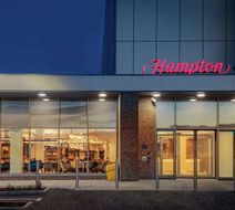 Hampton by Hilton Edinburgh Airport Exterior