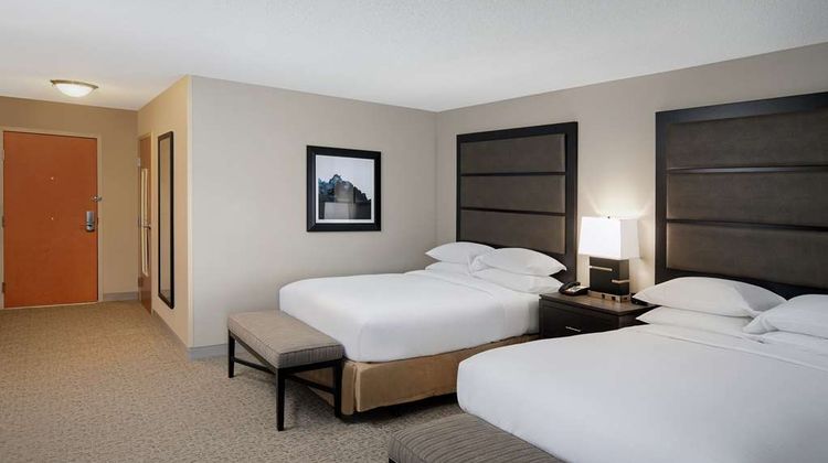 DoubleTree by Hilton Richmond Airport Room