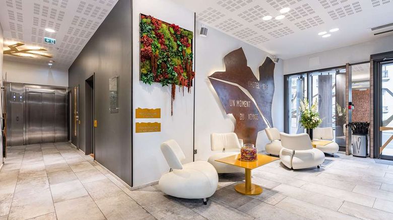 <b>Hotel B55 Lobby</b>. Images powered by <a href="https://iceportal.shijigroup.com/" title="IcePortal" target="_blank">IcePortal</a>.