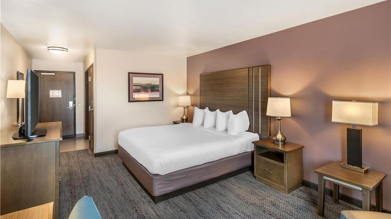 <b>Best Western Plus Rapid City Rushmore Room</b>. Images powered by <a href="https://iceportal.shijigroup.com/" title="IcePortal" target="_blank">IcePortal</a>.