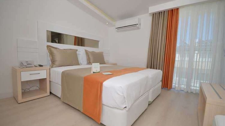 Doc's Hotel Kemer Room