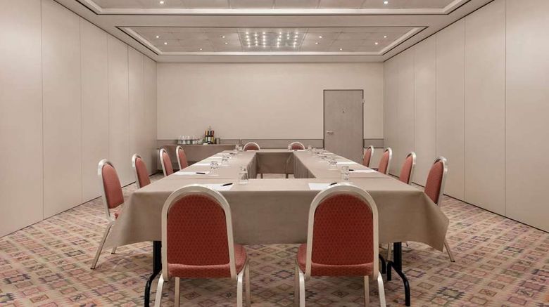 <b>Ramada by Wyndham Bottrop Meeting</b>. Images powered by <a href="https://iceportal.shijigroup.com/" title="IcePortal" target="_blank">IcePortal</a>.