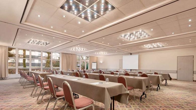 <b>Ramada by Wyndham Bottrop Meeting</b>. Images powered by <a href="https://iceportal.shijigroup.com/" title="IcePortal" target="_blank">IcePortal</a>.