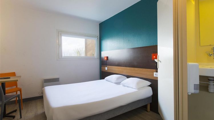 HotelF1 Maurepas Room