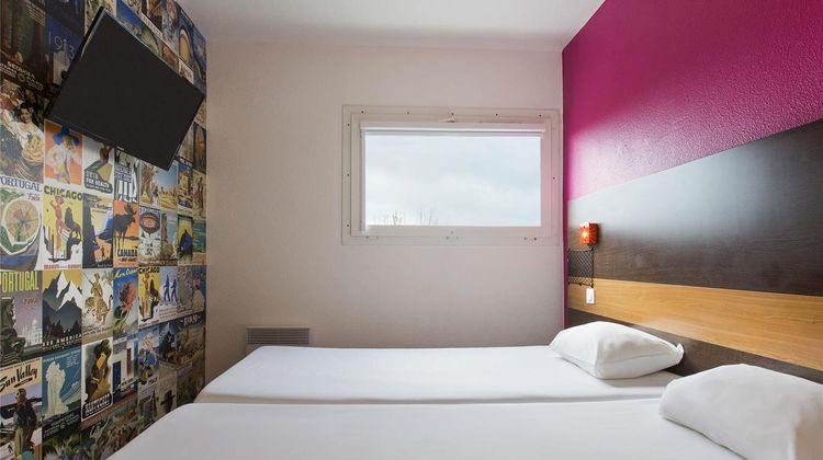 HotelF1 Maurepas Room