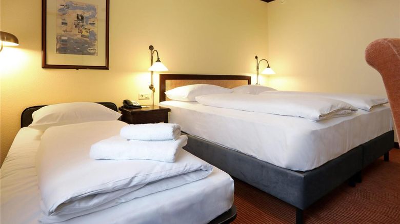 <b>Mercure Fra Airport Langen Room</b>. Images powered by <a href="https://iceportal.shijigroup.com/" title="IcePortal" target="_blank">IcePortal</a>.