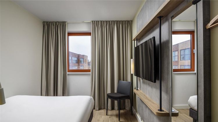 Ibis Budget Swindon Room