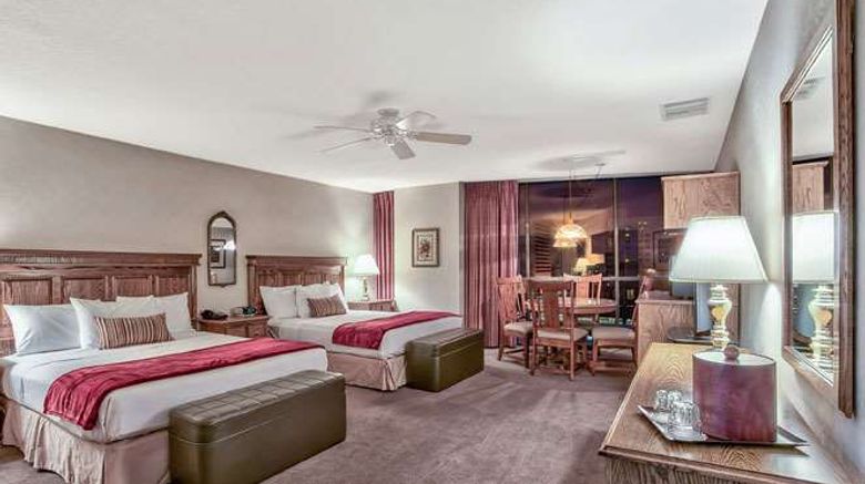 <b>Plaza Resort Club Hotel Room</b>. Images powered by <a href="https://iceportal.shijigroup.com/" title="IcePortal" target="_blank">IcePortal</a>.