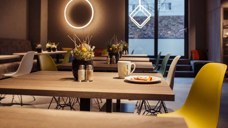<b>Hotel Rainers21 Restaurant</b>. Images powered by <a href="https://iceportal.shijigroup.com/" title="IcePortal" target="_blank">IcePortal</a>.