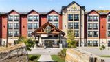 Microtel Inn & Suites Mont-Tremblant Exterior