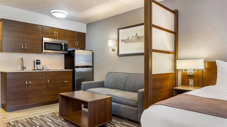 <b>Microtel Inn & Suites Mont-Tremblant Suite</b>. Images powered by <a href="https://iceportal.shijigroup.com/" title="IcePortal" target="_blank">IcePortal</a>.