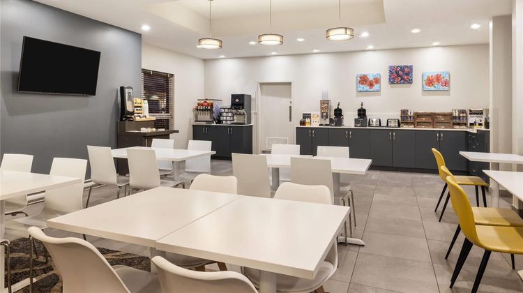 Microtel Inn & Suites Mont-Tremblant Restaurant