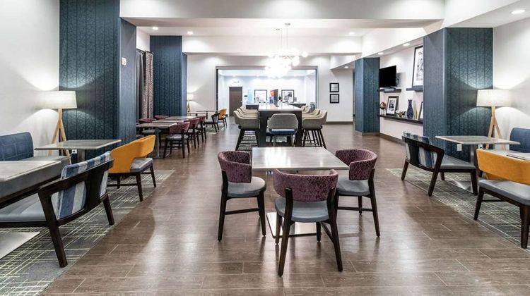 Hampton Inn Locust Grove Lobby