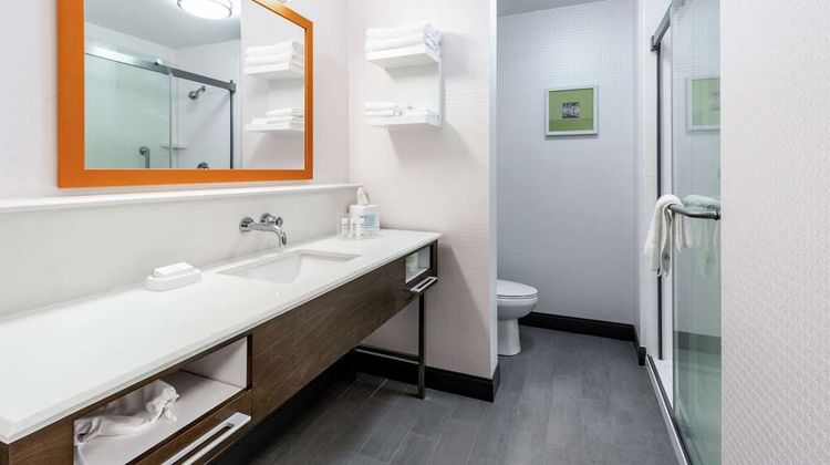 Hampton Inn Locust Grove Room