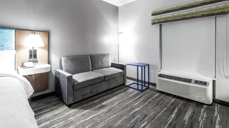 Hampton Inn Locust Grove Room