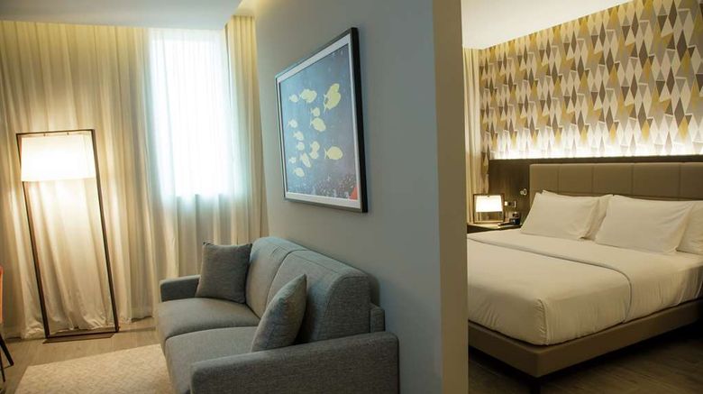 <b>Doubletree by Hilton Pointe-Noire Room</b>. Images powered by <a href="https://iceportal.shijigroup.com/" title="IcePortal" target="_blank">IcePortal</a>.