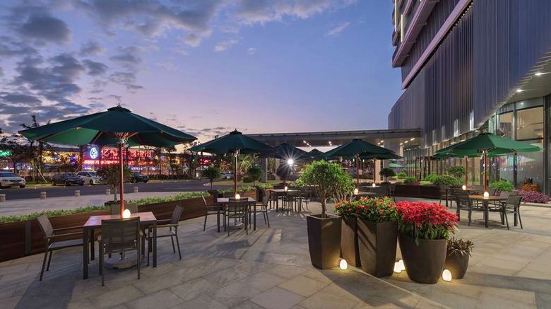 <b>Hilton Garden Inn Sanya Exterior</b>. Images powered by <a href="https://iceportal.shijigroup.com/" title="IcePortal" target="_blank">IcePortal</a>.