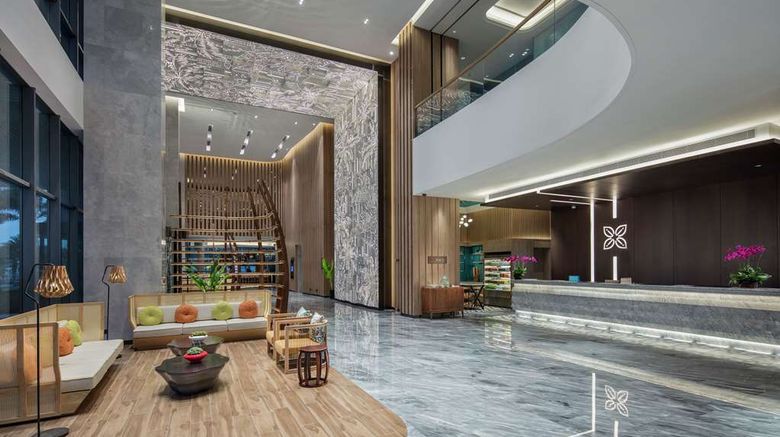 <b>Hilton Garden Inn Sanya Lobby</b>. Images powered by <a href="https://iceportal.shijigroup.com/" title="IcePortal" target="_blank">IcePortal</a>.