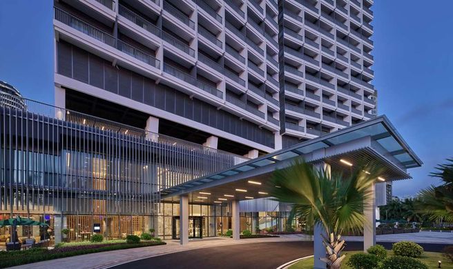 Hilton Garden Inn Sanya Exterior