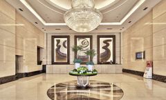 Queena Plaza Hotel