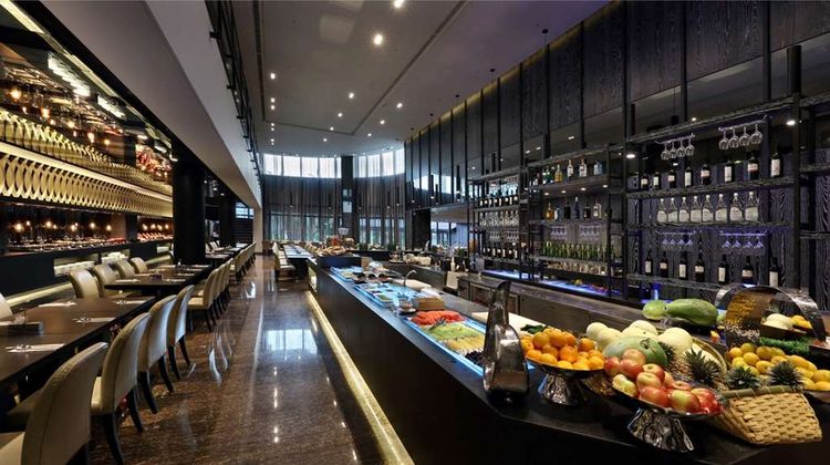 Queena Plaza Hotel Restaurant