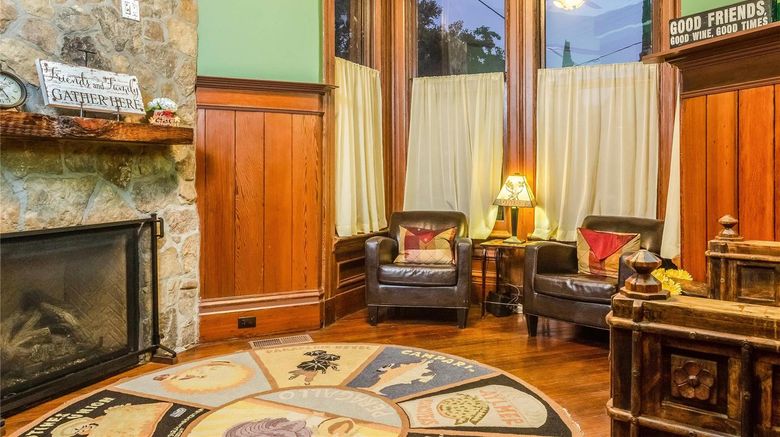 <b>Hotel Napa Valley, an Ascend Hotel Lobby</b>. Images powered by <a href="https://iceportal.shijigroup.com/" title="IcePortal" target="_blank">IcePortal</a>.