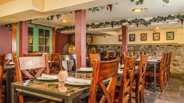<b>Hotel Napa Valley, an Ascend Hotel Restaurant</b>. Images powered by <a href="https://iceportal.shijigroup.com/" title="IcePortal" target="_blank">IcePortal</a>.