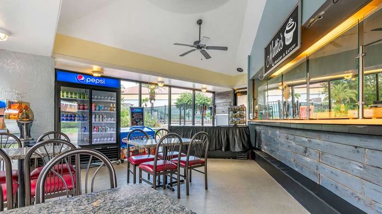 <b>Clarion Inn International Drive Restaurant</b>. Images powered by <a href="https://iceportal.shijigroup.com/" title="IcePortal" target="_blank">IcePortal</a>.