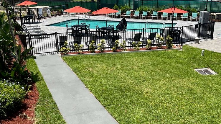 Clarion Inn International Drive Pool